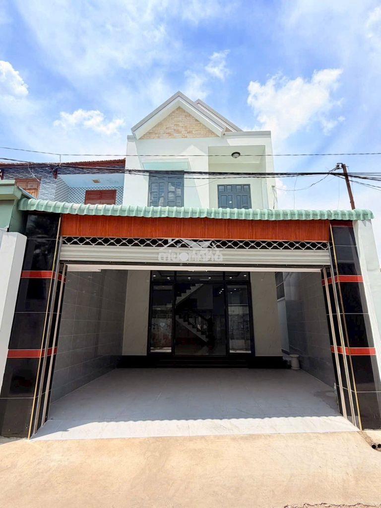 Bán nhà trệt lầu giá rẻ kdc gần tttm aeon mall thuận an