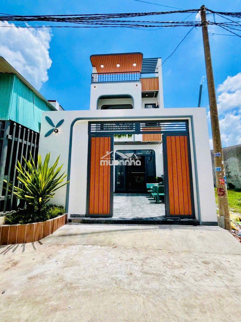 🏡 Chú 5 bán nhà đẹp kế ubnd vị trí đẹp giá 2,75 tỷ