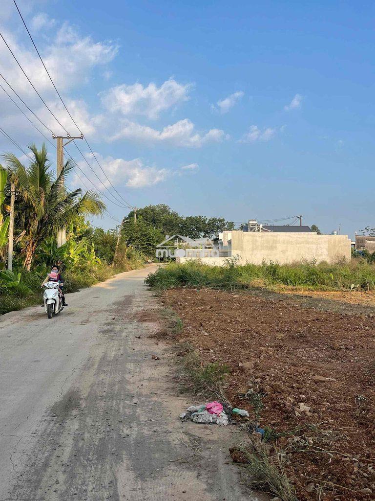 Vườn 3300m2 có 200m2 thổ cư /3,6ty trảng bom