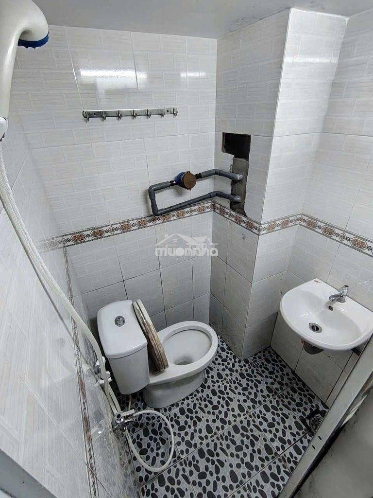 🚨Phòng trọ giá rẻ - gác cao - cửa sổ trời - ngay bốn xã - 5p tới hiu - 2