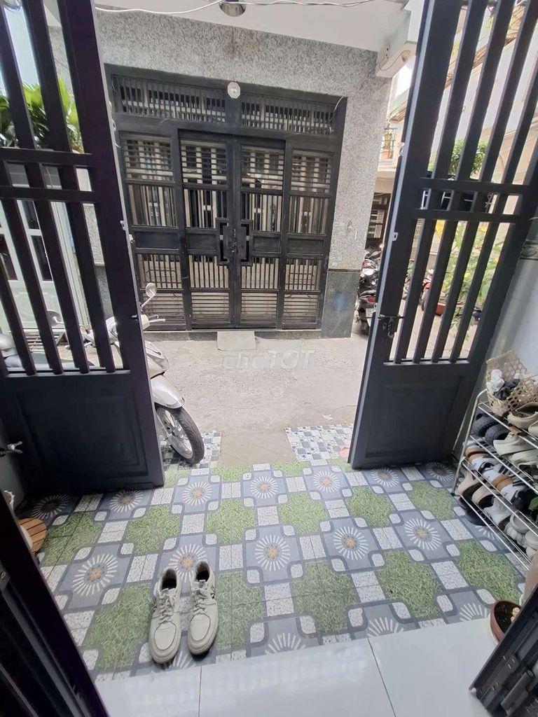 🏡 Bán nhà mới đường lê thành phương p15 q8
