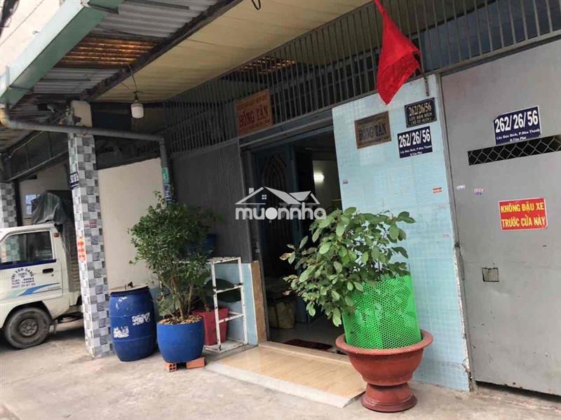 Nhà gần đầm sen ( thích hợp xây căn hộ) chính chủ