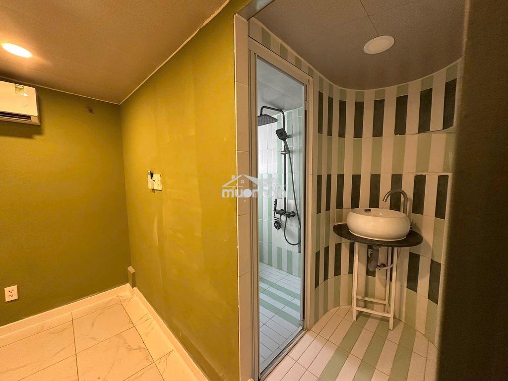 Cho thuê căn hộ ban công full nội thất gần chợ tân định quận 1 - 4