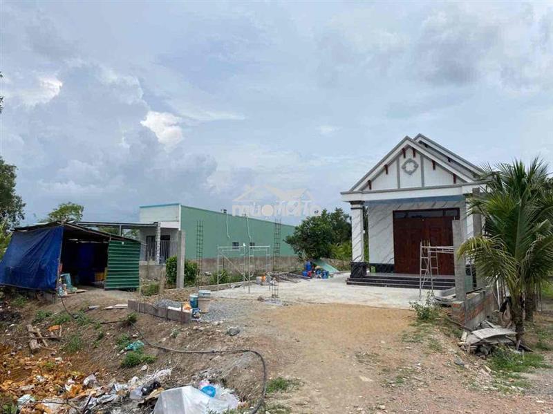 Bán đất h.bến lức, tỉnh long an ( tthc xã thạnh hoà cũ) 3.79 tỷ 1392m2