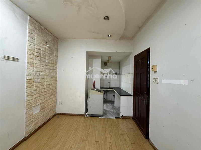 Chỉ hơn 1 tỷ có nhà quận 1 trung tâm sài gòn
