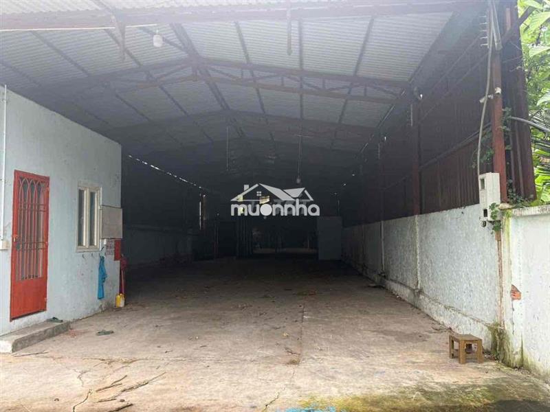 Cho thuê nhà xưởng 400m2 mặt tiền đường, xe tải vào tới nơi
