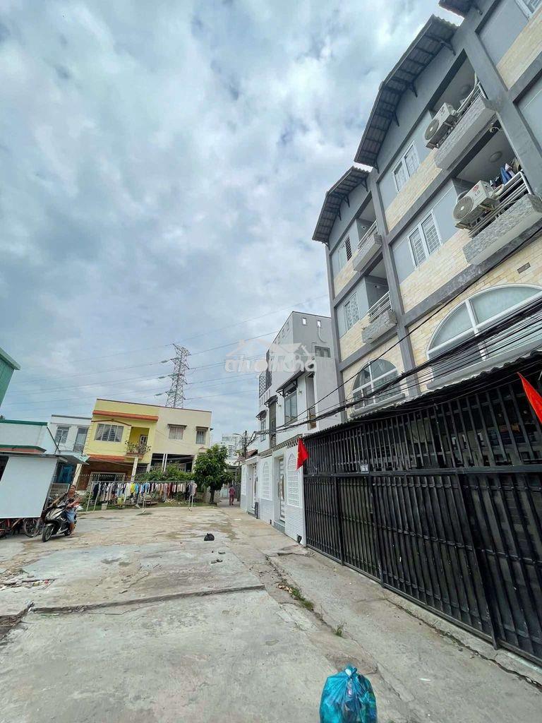 Nhà vừa hoàn thiện tặng full nội thất cao cấp - 2