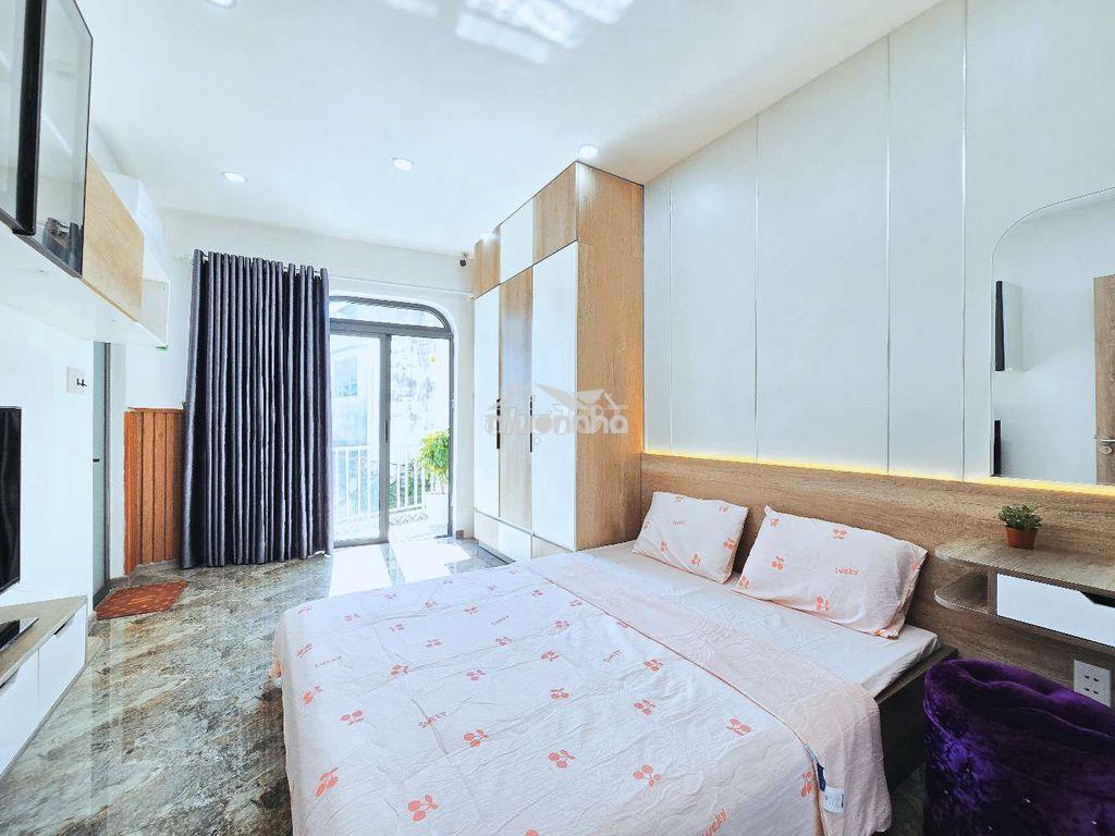 Gần cầu rồng, nhà có gara đậu ô tô, các phòng ngủ đều có wc riêng - 4