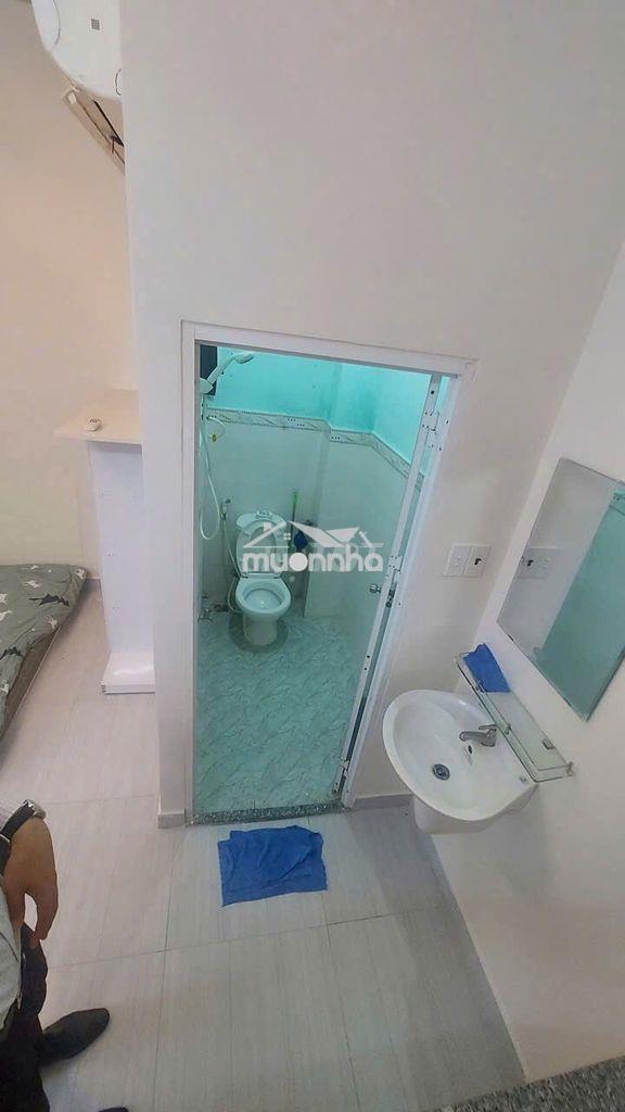 Phòng full nội thất  cmt8 q3 giá 4tr3  - 3