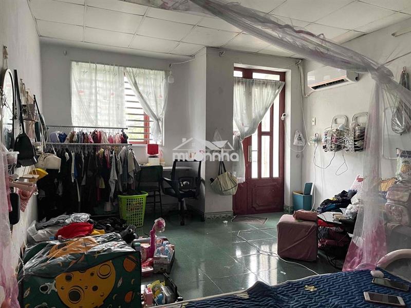 Cho thuê phòng ở nhà nguyên căn có ban công rộng rãi