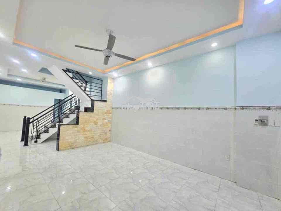 Nhà mặt tiền p. linh tây 9 tỷ - dt 88m2 (4.5 x 20m) - kinh doanh - 2
