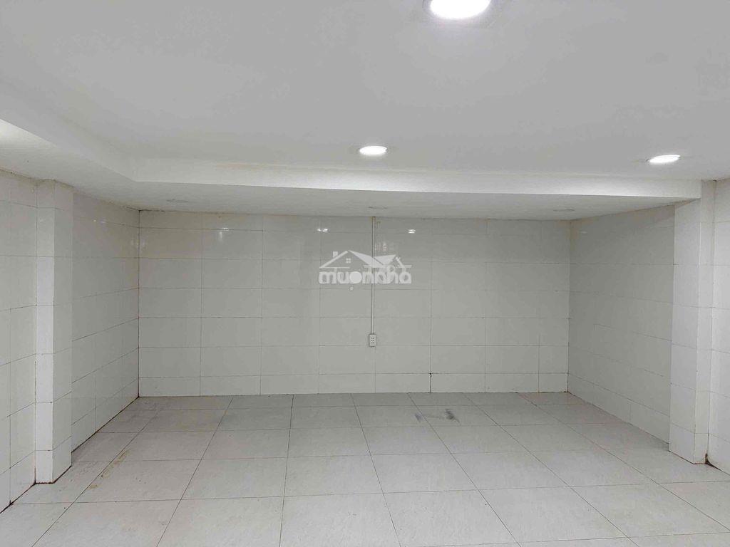 Cho thuê mặt bằng tầng hầm cityland 40m2 giá 4triệu - 2