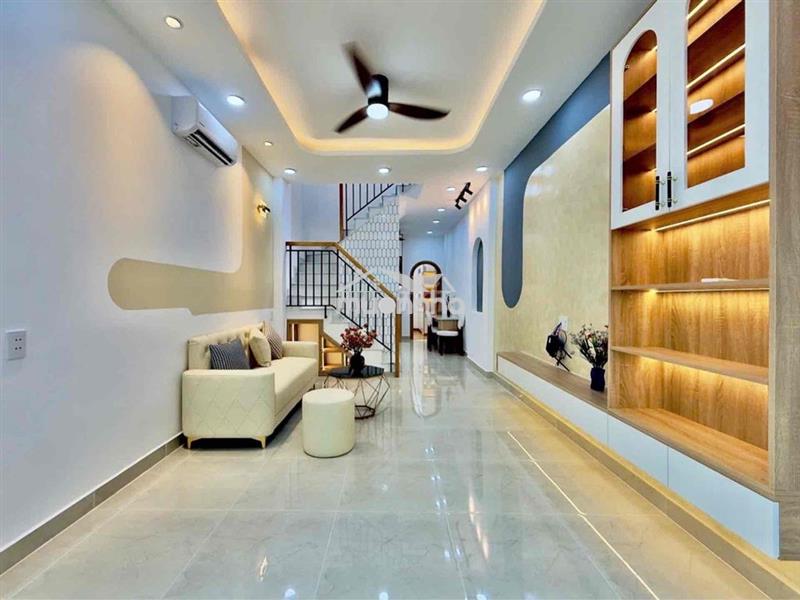 Nhà đẹp view landmark 81 - giáp quận 1 - 43 m2 - 5. xtỷ   võ duy ninh,