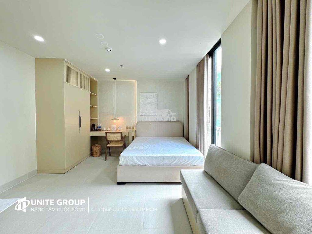 Cho thuê phòng đẹp studio balcon cực thoáng gần công viên - quận 3 - 4