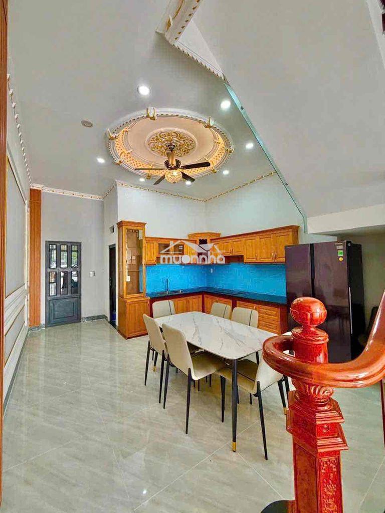Nhà 2 lầu 1 trệt bình chuẩn,có nội thất,đường 7m đậu ô tô - 3