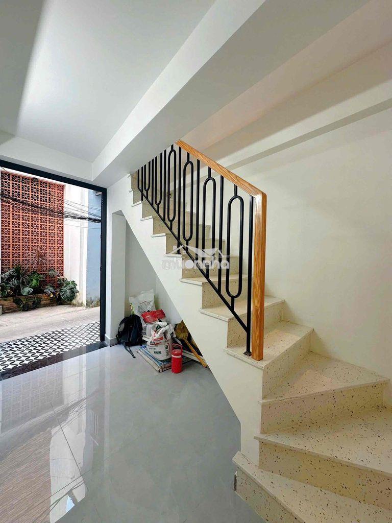 ❤️🔥Hiếm❤️🔥 giáp quận 1 - 68m2 - 6,24m x 12m - 4pn - nhà mới ở ngay - 7,4 t - 4