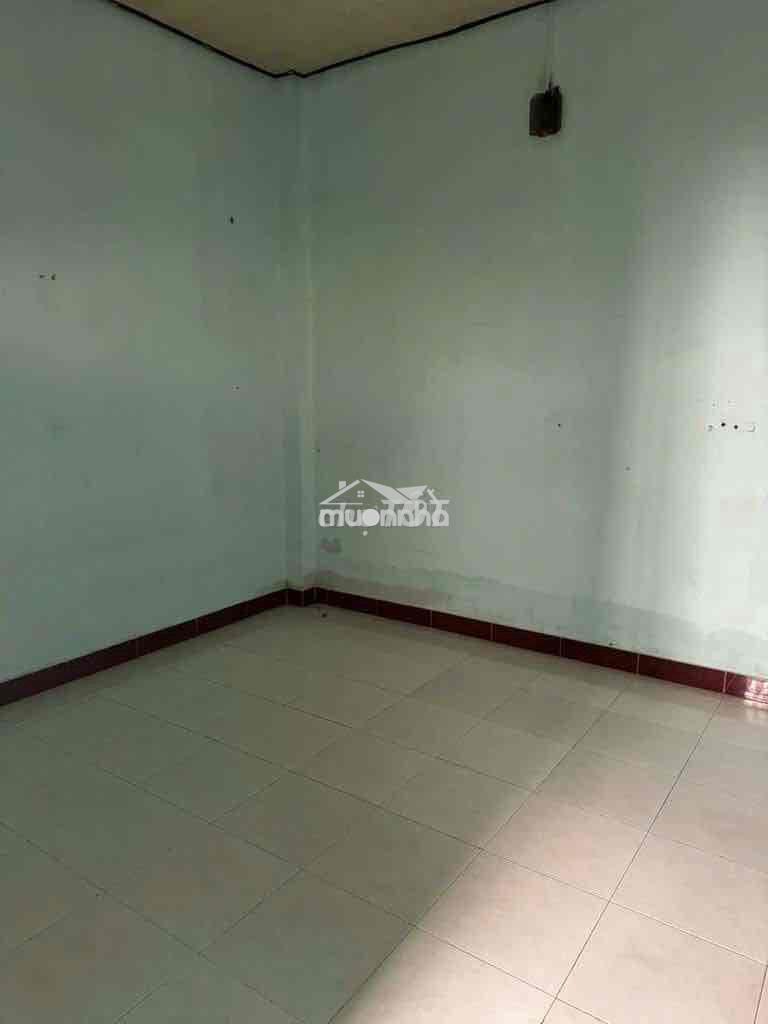 Cho thuê nhà nc hxt phan văn trị , qv 6,5x15m cấp 4 giá chỉ 12tr/thang - 3