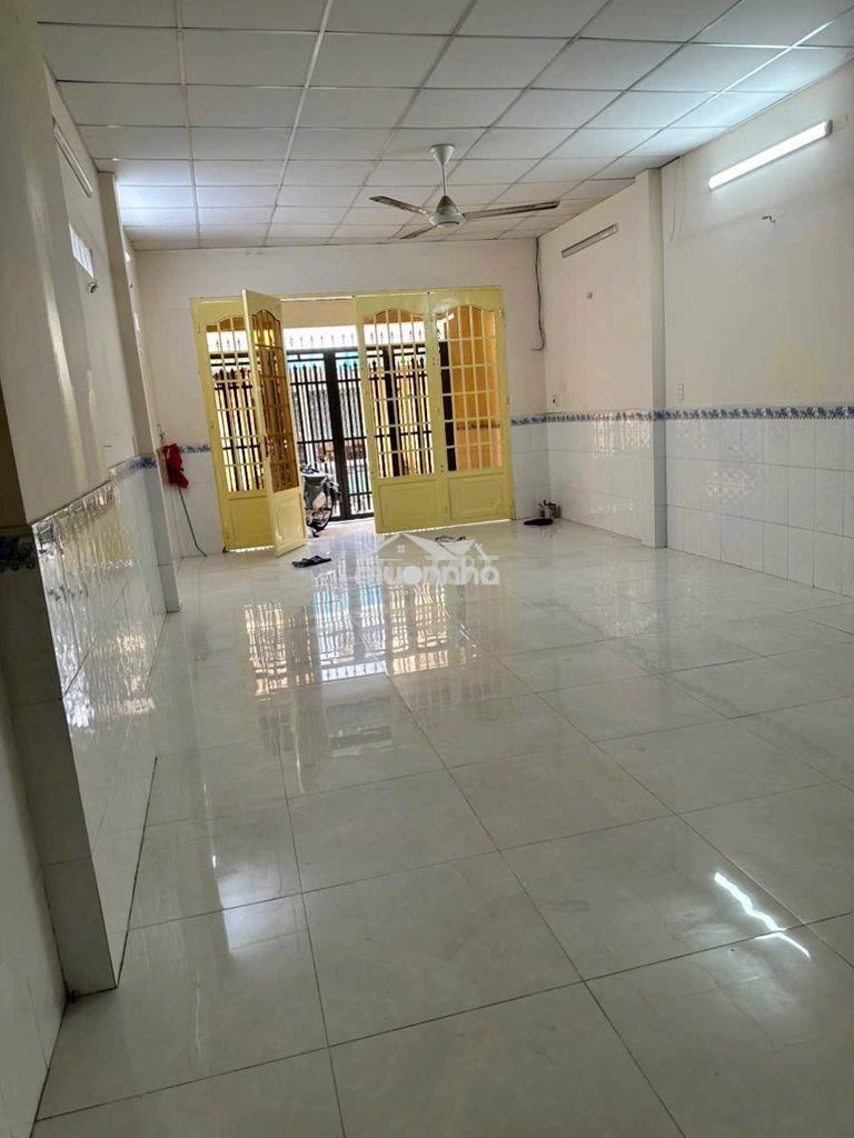 Cho thuê nhà hẻm 50 gò dầu . dt 4,5 x 20 m đúc 1 lầu vị trí cực đẹp  - 2