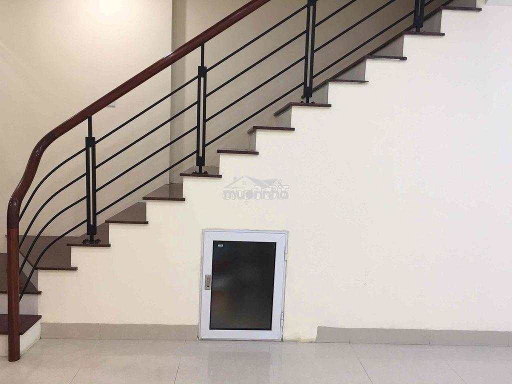 Chính chủ cho thuê nhà căn góc nguyên căn 3,5 tầng vị trí đẹp - 4