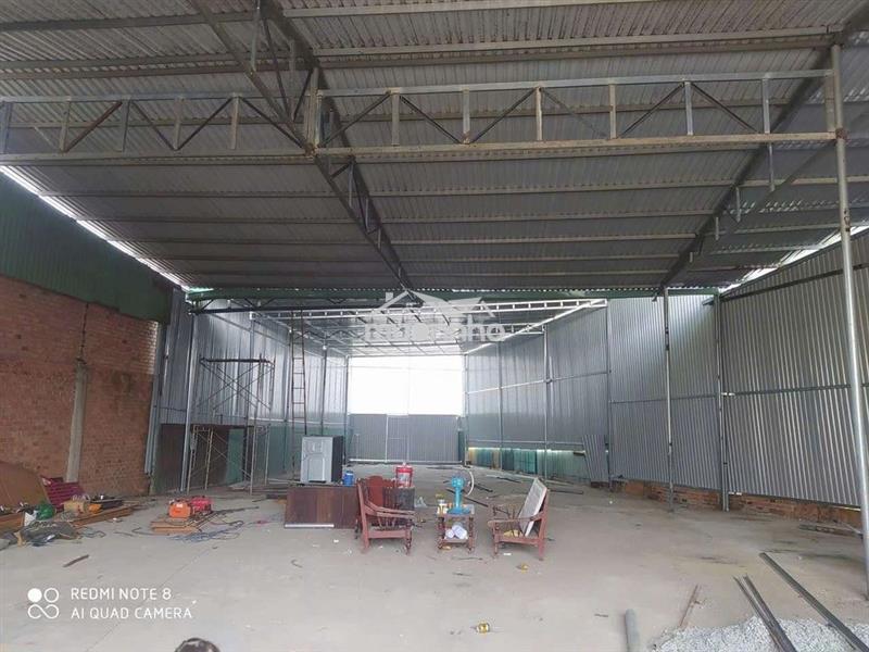 Xưởng dĩ an 1500m² xưởng 900m giá 30tr đường cont sẵn 3fa