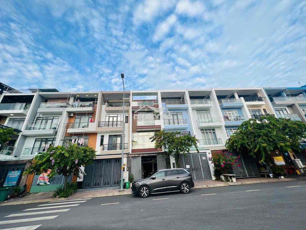 Nhà 1 trệt 3 lầu - full nội thất - ngay trường cao đẳng công thương - 4