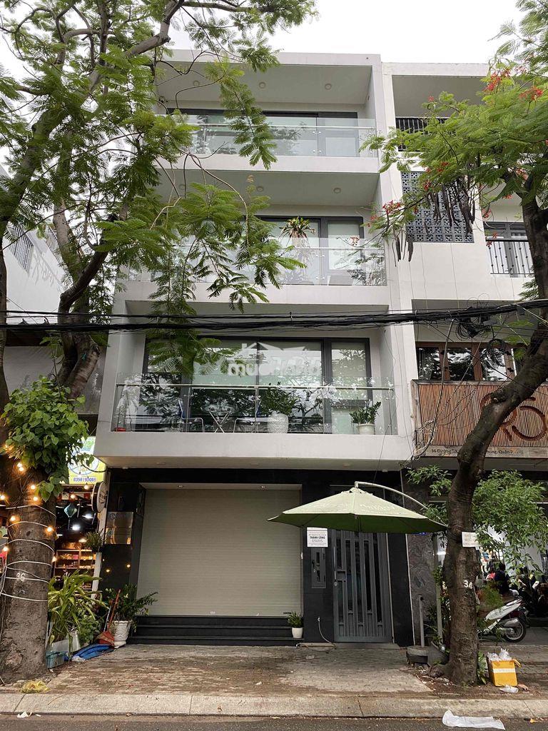 Trệt 3 lầu trống suốt thang máy cách nguyễn thị thập 50m