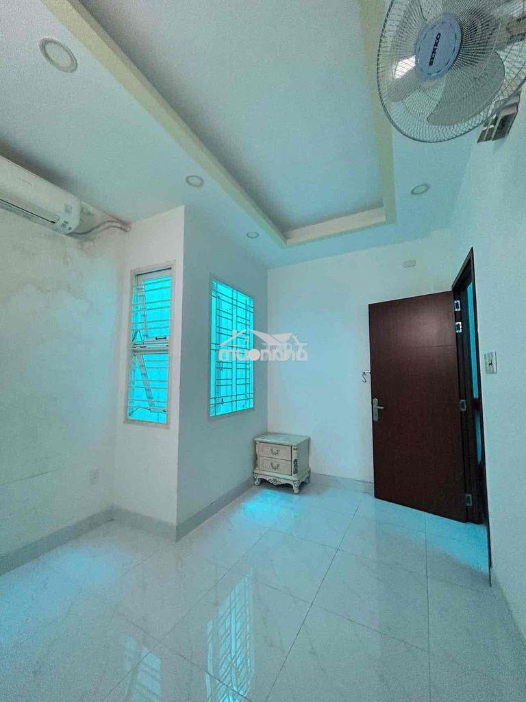Trọ cửa sổ tân phú