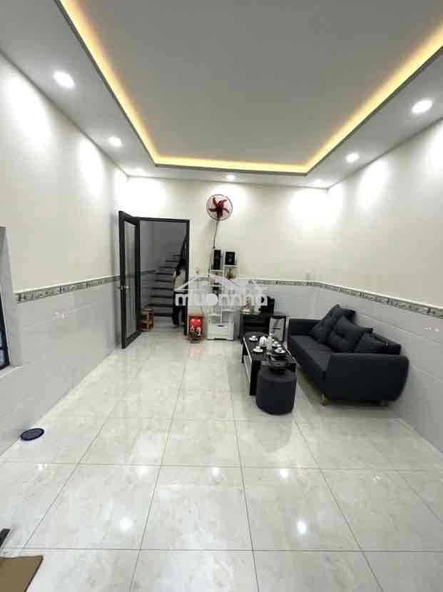 Cho thuê nhà phó cơ điều, q.5, 4x10, 2pn 2wc, hxh