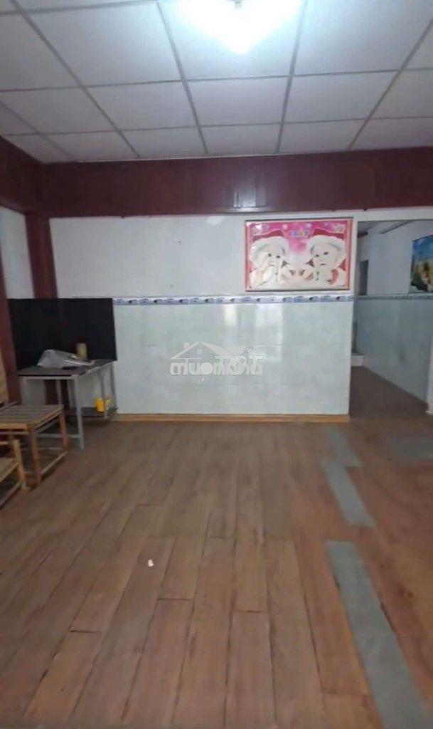 Hàng ngộp vĩnh phú còn sót lại 1 lô