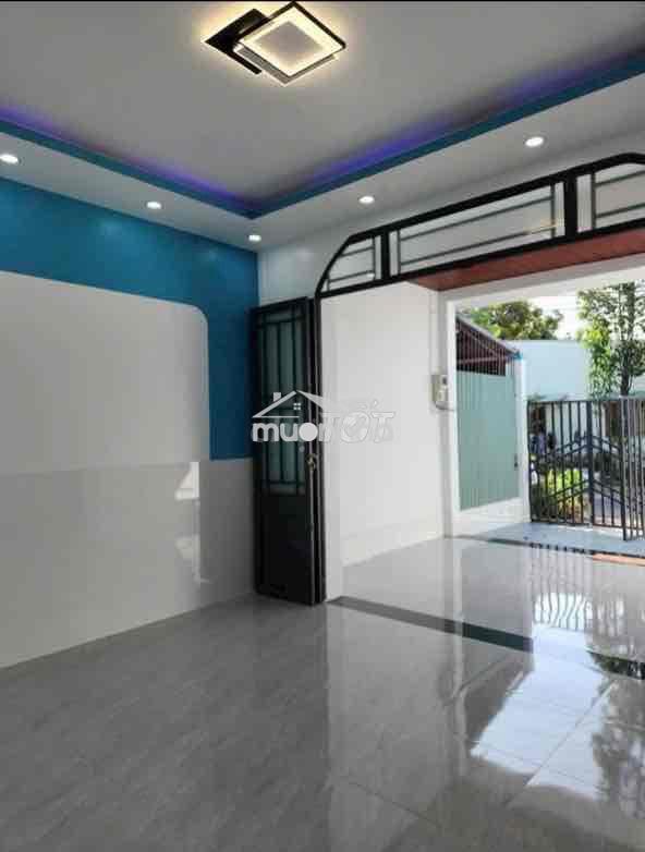 Bán gấp nhà phường long châu lộ nhựa ô tô