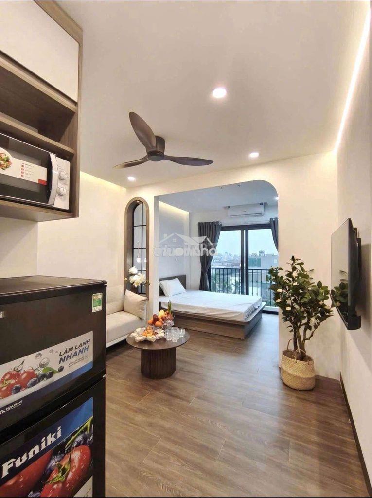 Cho thuê chdv tách bếp siêu đẹp full nội thất ngay công viên làng hoa - 2