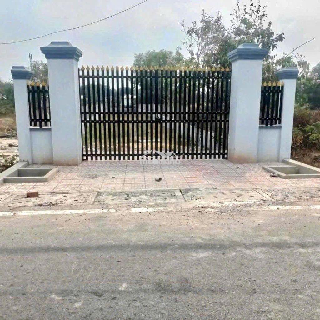 Bấn đất ngộp - 2