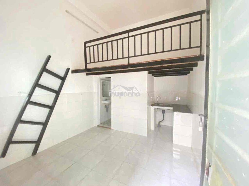 Phòng ngay trệt có gác ngay bigc trường chinh- đh công thương - 4