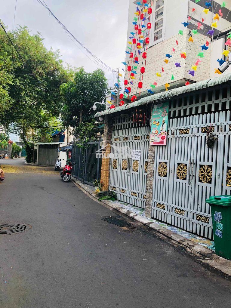 Bán gấp nhà hẻm xh 7 chỗ đường kha vạn cân thủ đức