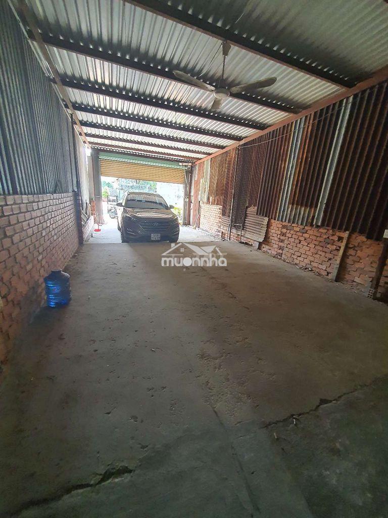 Nhà xưởng 5x20 tróng suốt 1pn 1wc