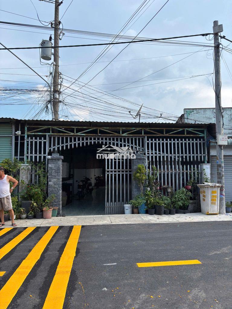 Bán nhà mặt phố cách metro thành phố mới 4km - diện tích 7x15=315m2