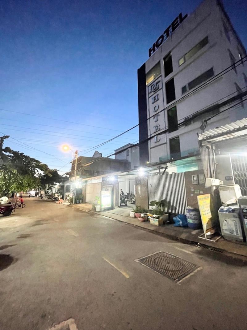     Bán khách sạn 246m² tiền lân, 20 phòng full nội thất – 1 trệt 5 lầu – giá 19 tỷ - 3
