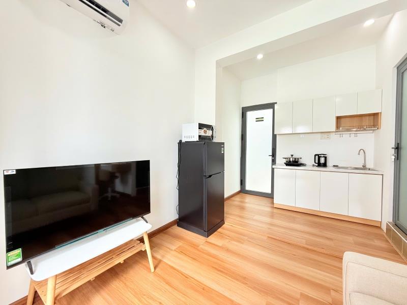 Studio phan đăng lưu, phú nhuận - ban công, tách bếp - full nội thất - 4