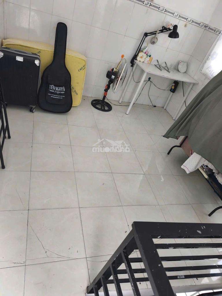 Cho thuê nhà nguyên căn 2 phòng ngủ 2wc  - 2