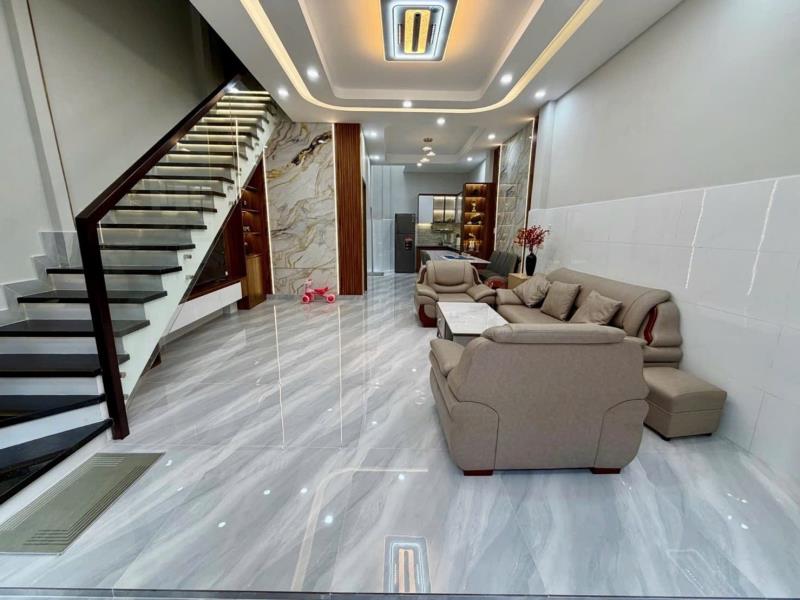 Bán nhà tân phú - luỹ bán bích, 5x11, giáp trung tâm giá chỉ nhỉnh 6 tỷ