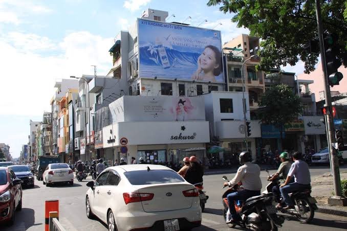 Hxh sát mặt tiền 4,5m x 14m, nhà cũ 2 ngay ngã tư tầng võ thị sáu - ha bà trưng, 18 tỷ