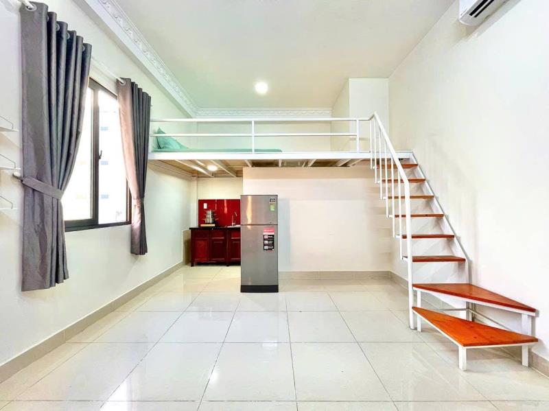 Gác lửng 30m2 cửa sổ trời thoáng full nội thất bùi đình túy gần ngã tư hàng xanh gần đh gtvt, hutech - 2