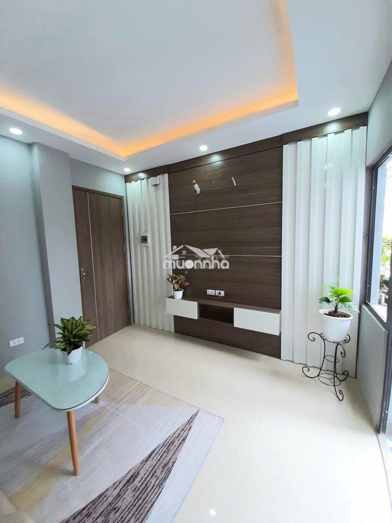 Bán chung cư g1 hào nam, cát linh ở ngay, oto đỗ 50m, full đồ
