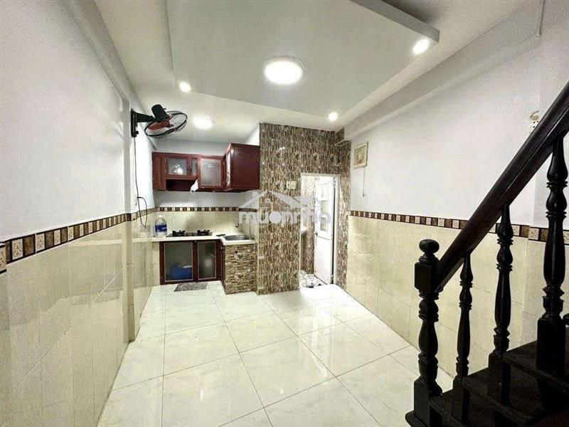 Nhà mới đẹp xinh, 2pn, dt sử dụng 75m2, 3tầng  chỉ 8tr