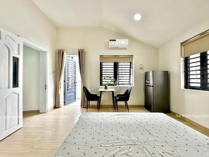 Căn hộ ban công rộng, máy giặt riêng tại lê trực, bình thạnh, gần chợ bà chiểu & quận 1