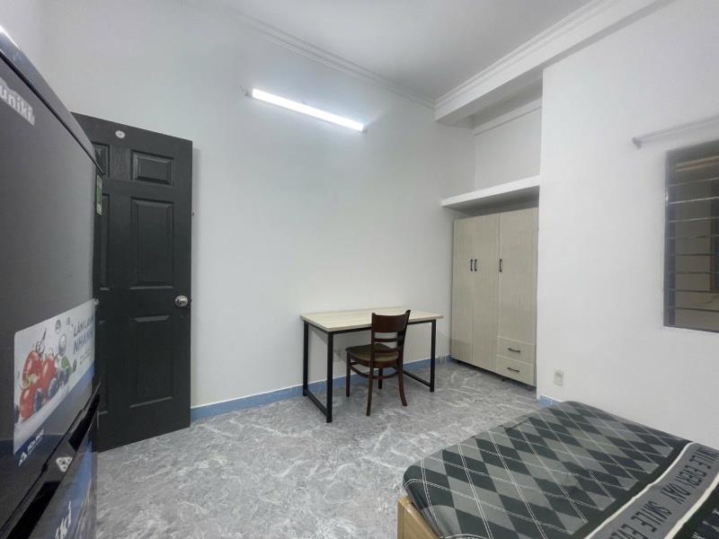Studio full nội thất - cửa sổ trời - ngay dh văn lang chỉ 5p đi bộ