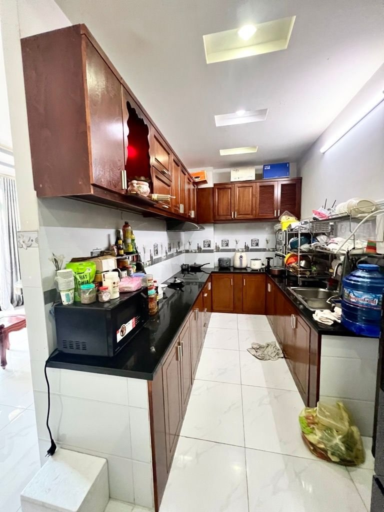 Mặt tiền kinh doanh - hoàng ngọc phách - tân phú -dt: 5.8*22m - 5 tầng – 23 tỷ 5 - 3
