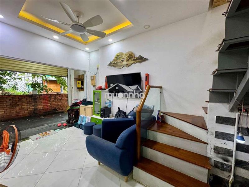 Căn nhà hẻm 2.5m nhà đẹp