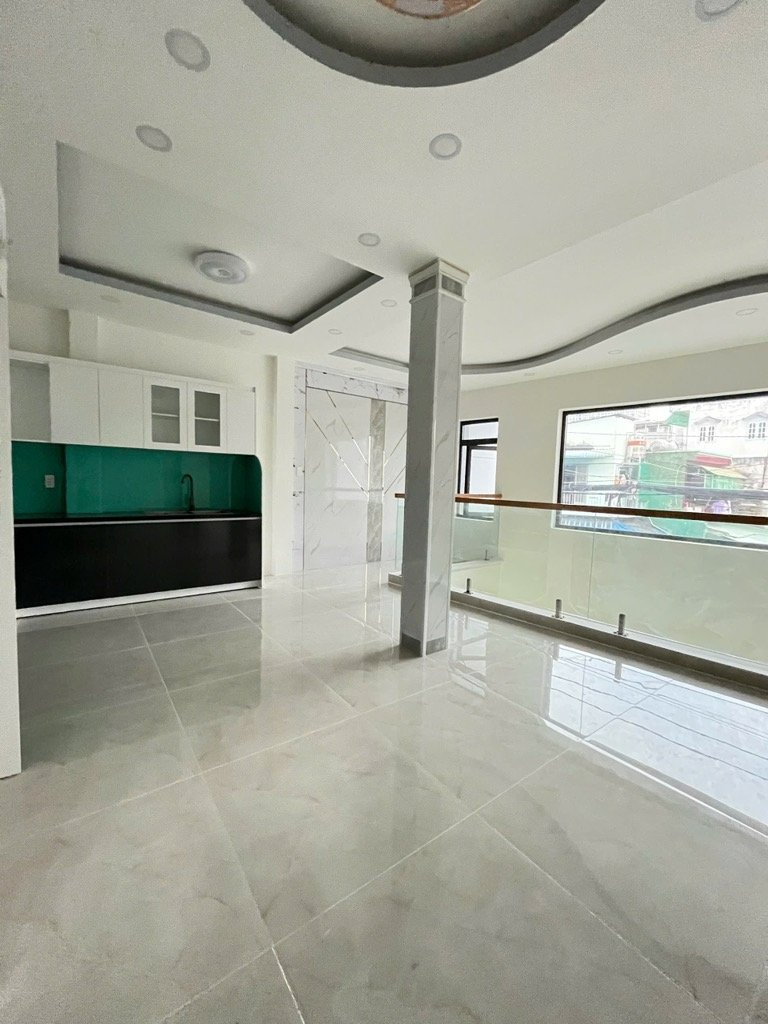 Gần đầm sen mặt tiền kinh doanh  lương thế vinh -  tân phú-dt: 6.5*15- 14 tỷ 7 - 2
