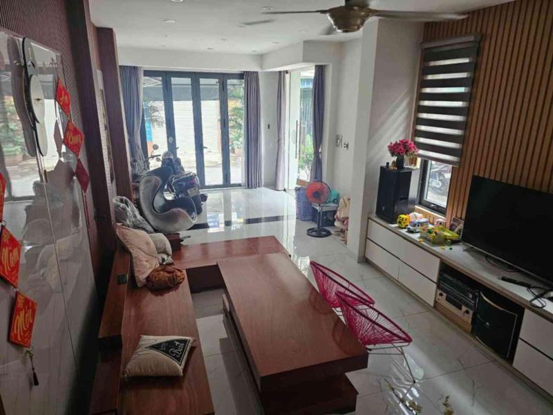 🔥 Giảm mạnh còn 4.95 tỷ – nhà 3 tầng gần nguyễn văn quá, q12 – 3pn – giá tốt còn thương lượng - 3